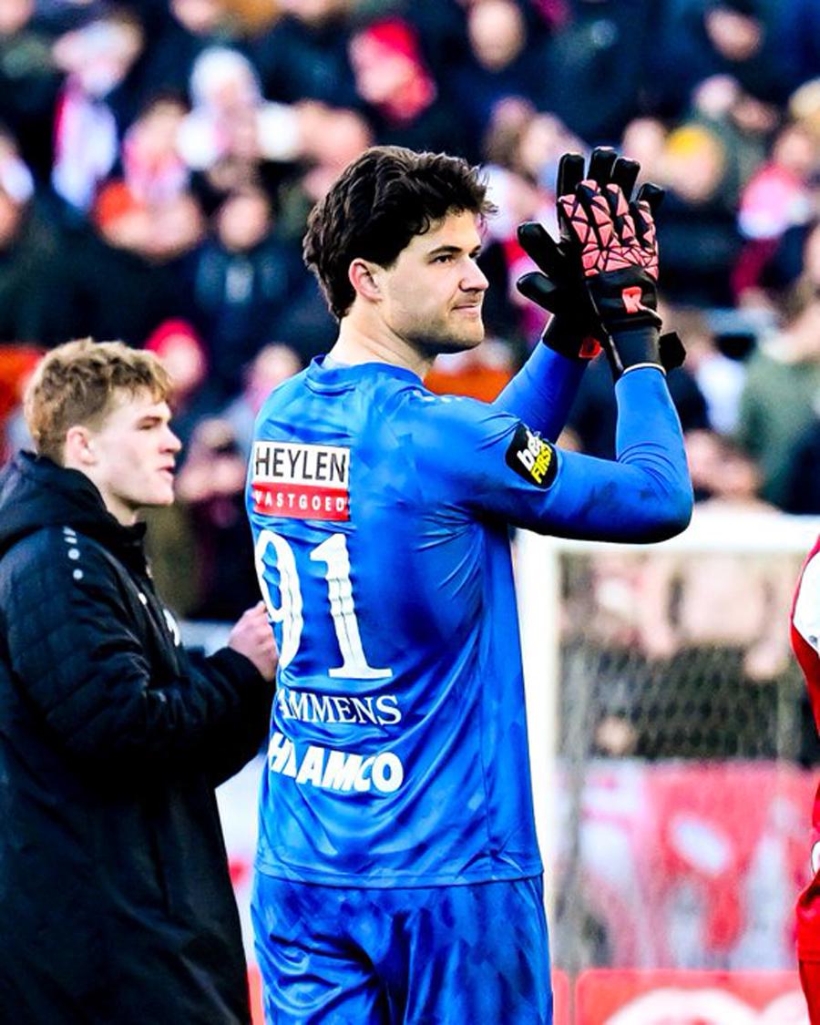 他要求在, 但这并没有, 德烈