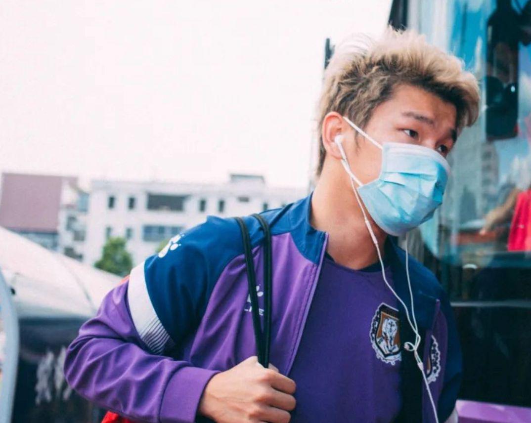 真踢, 性展开讨论