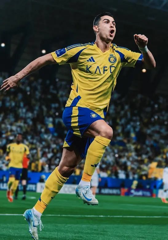 星球员联袂, C罗无私献, KNZtY 星球员联袂, C罗无私献, KNZtY